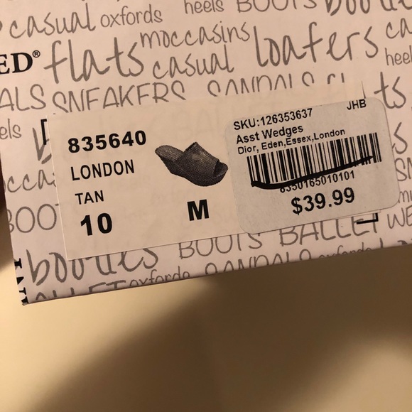 ($40) Wanted NWT slides - Picture 5 of 5